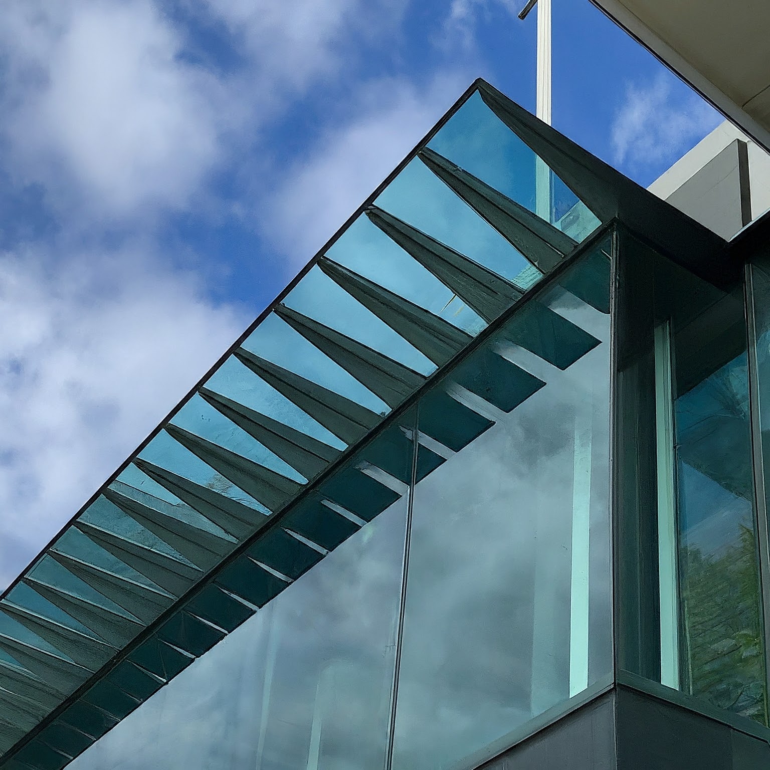 Double Hung Windows: Enhance Your Home's Charm With Cedar Aluminium